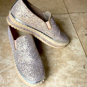 Gold glitter slide ons sz 8